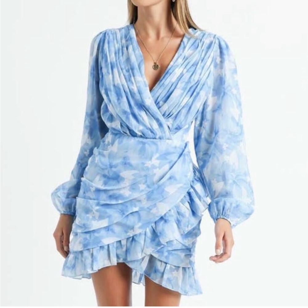 Showpo. Can I Be Your Honey Blue Floral Mini Dress Size 2 New with Tags
